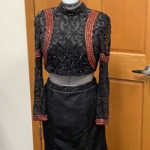 Black long sleeve two piece